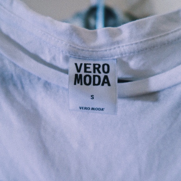 Fashion Tank Top - Picture 3 of 3